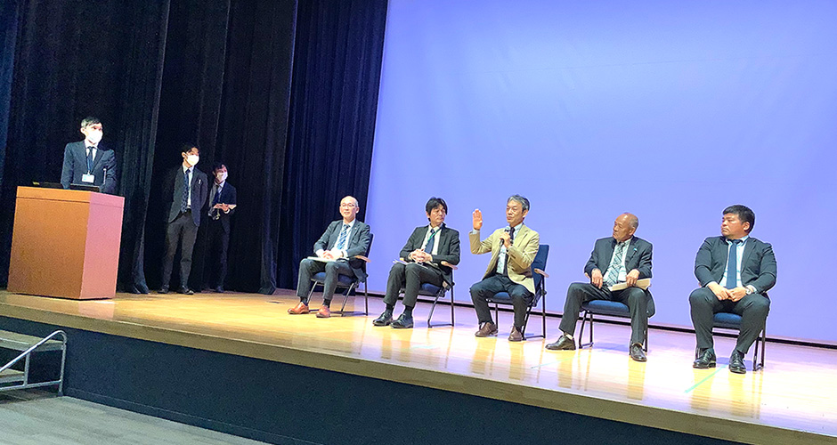神戸市港湾局による神戸港ブルーカーボン報告会が行われました。
