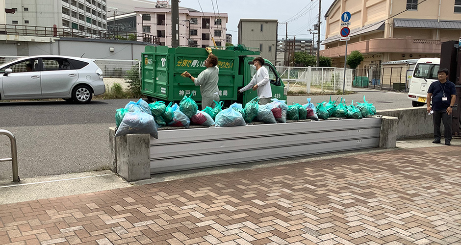 兵庫運河周辺クリーン作戦が行われました。