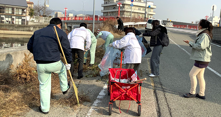 兵庫運河クリーン作戦が行われました。